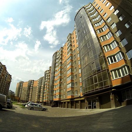 Naberezhnaya Roshen Apartment วินนิตซา ภายนอก รูปภาพ