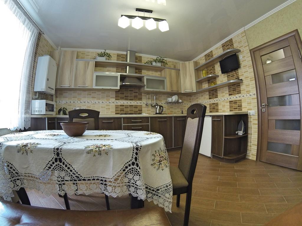 Naberezhnaya Roshen Apartment วินนิตซา ภายนอก รูปภาพ