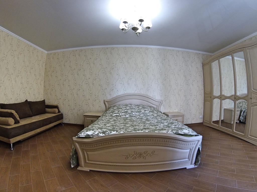 Naberezhnaya Roshen Apartment วินนิตซา ภายนอก รูปภาพ
