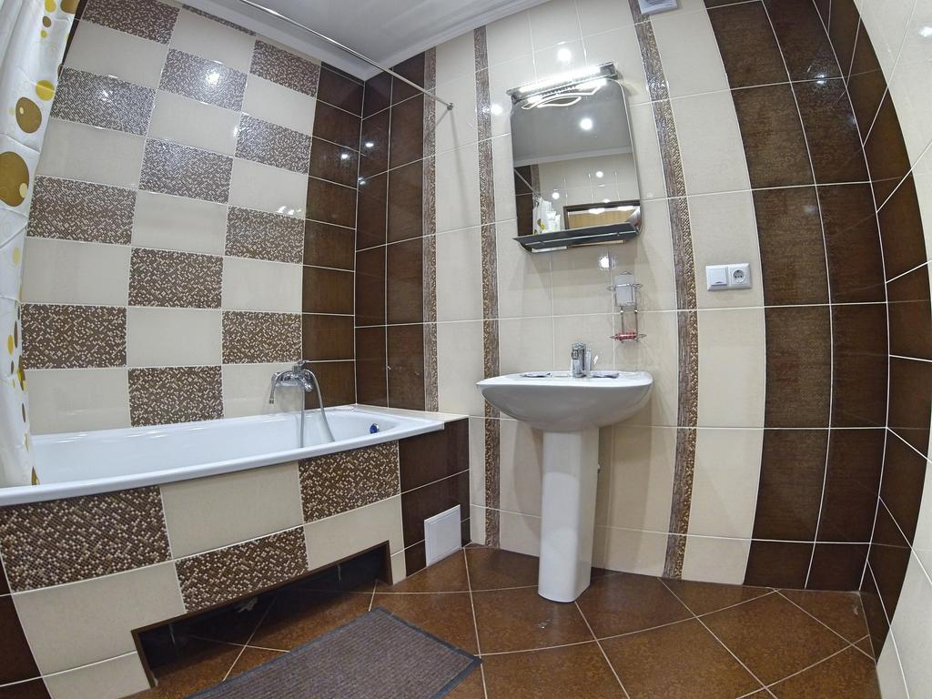 Naberezhnaya Roshen Apartment วินนิตซา ภายนอก รูปภาพ